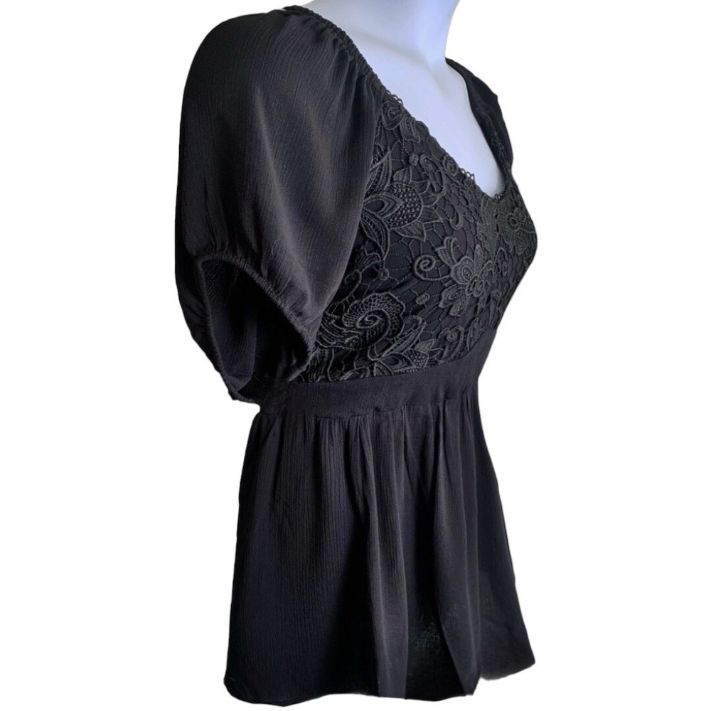 TORRID Crinkle Gauze With Lace Puff Short Sleeve Blouse NWT  Size 2X - Picture 5 of 8